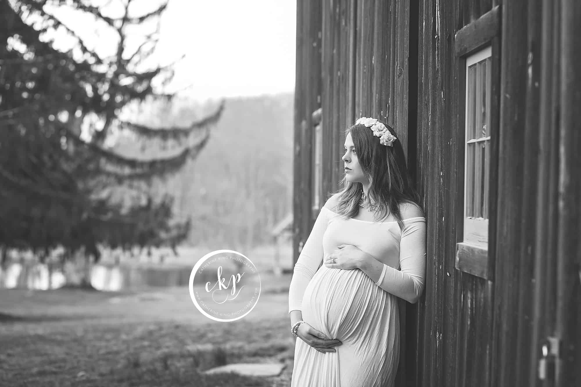 ct maternity photography session with a gorgeous mama in white