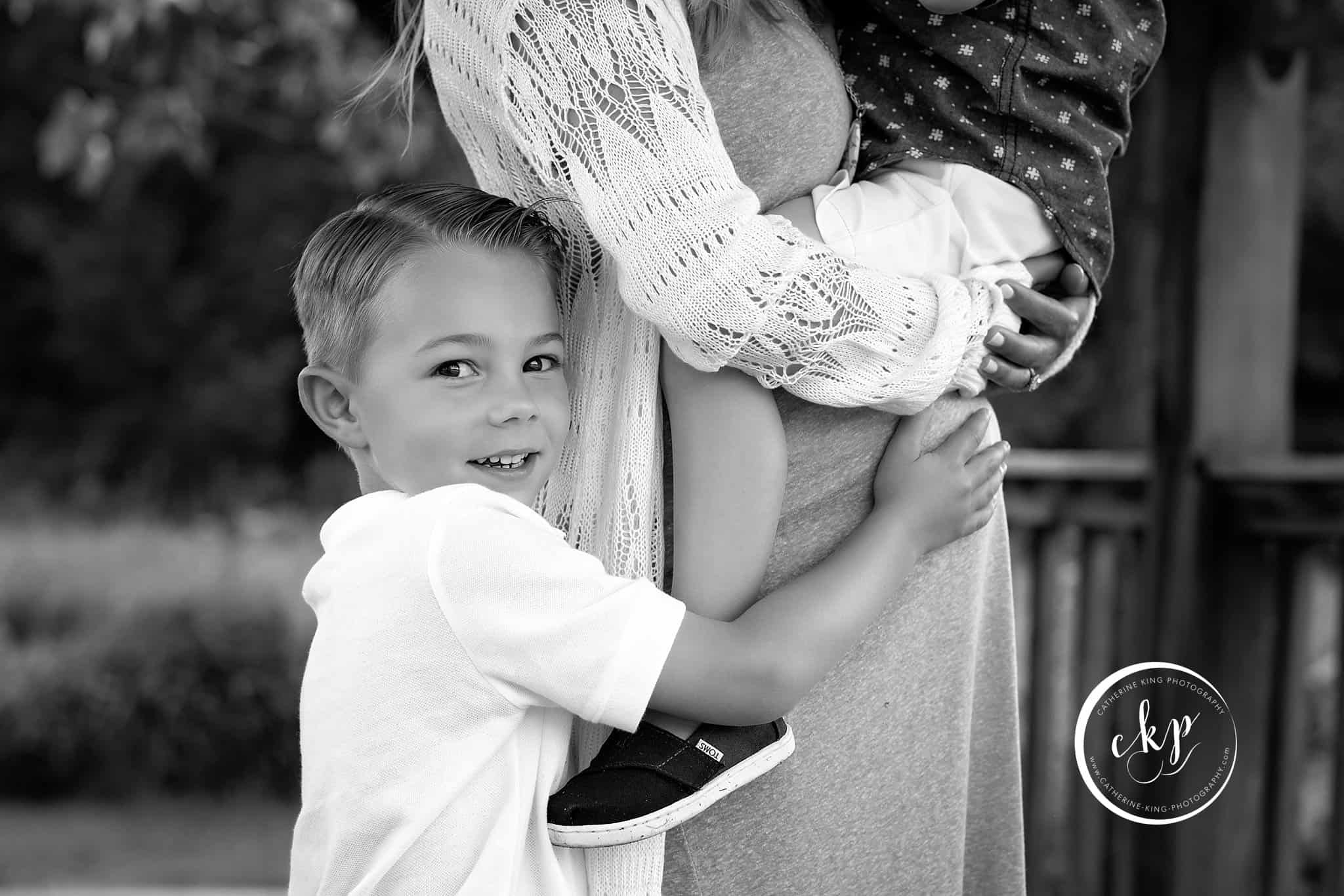 madison ct maternity photography session with catherine king photography