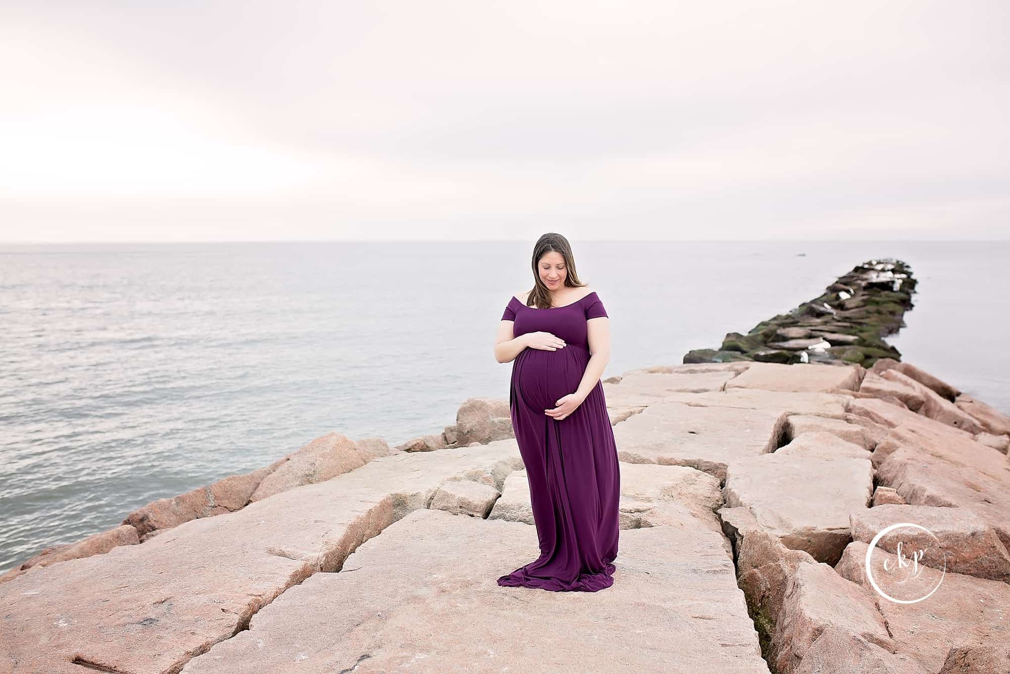 expecting twins maternity photography session by ct maternity photographer