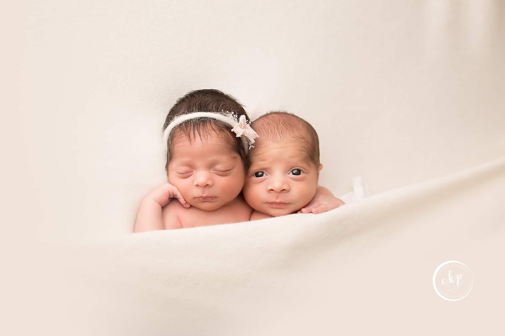 ct newborn photography with twin babies