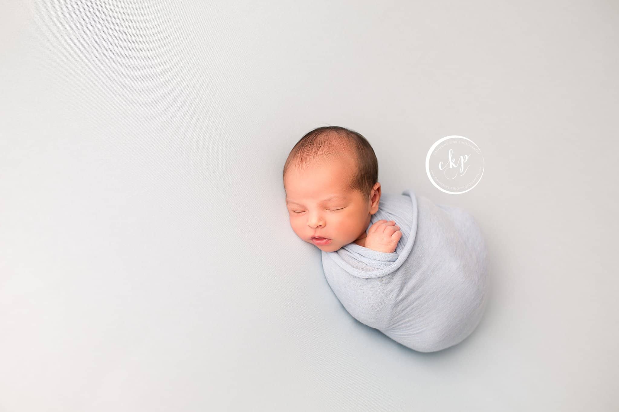 newborn mini photoshoot with liam ct newborn photography
