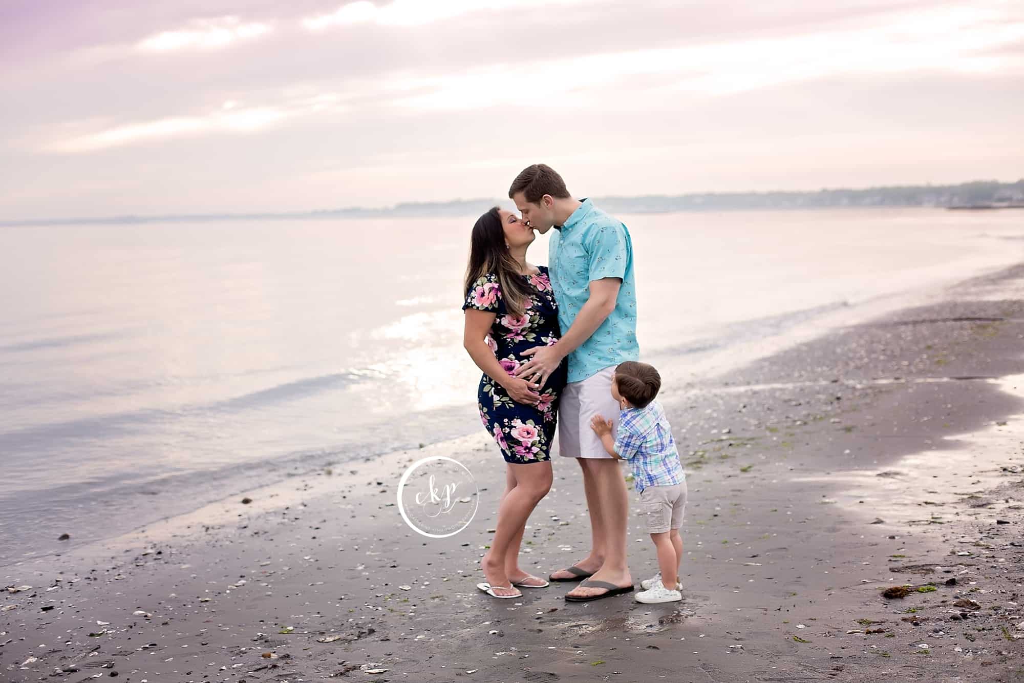 gorgeous beach maternity mini session at hammonasset state park in madison ct