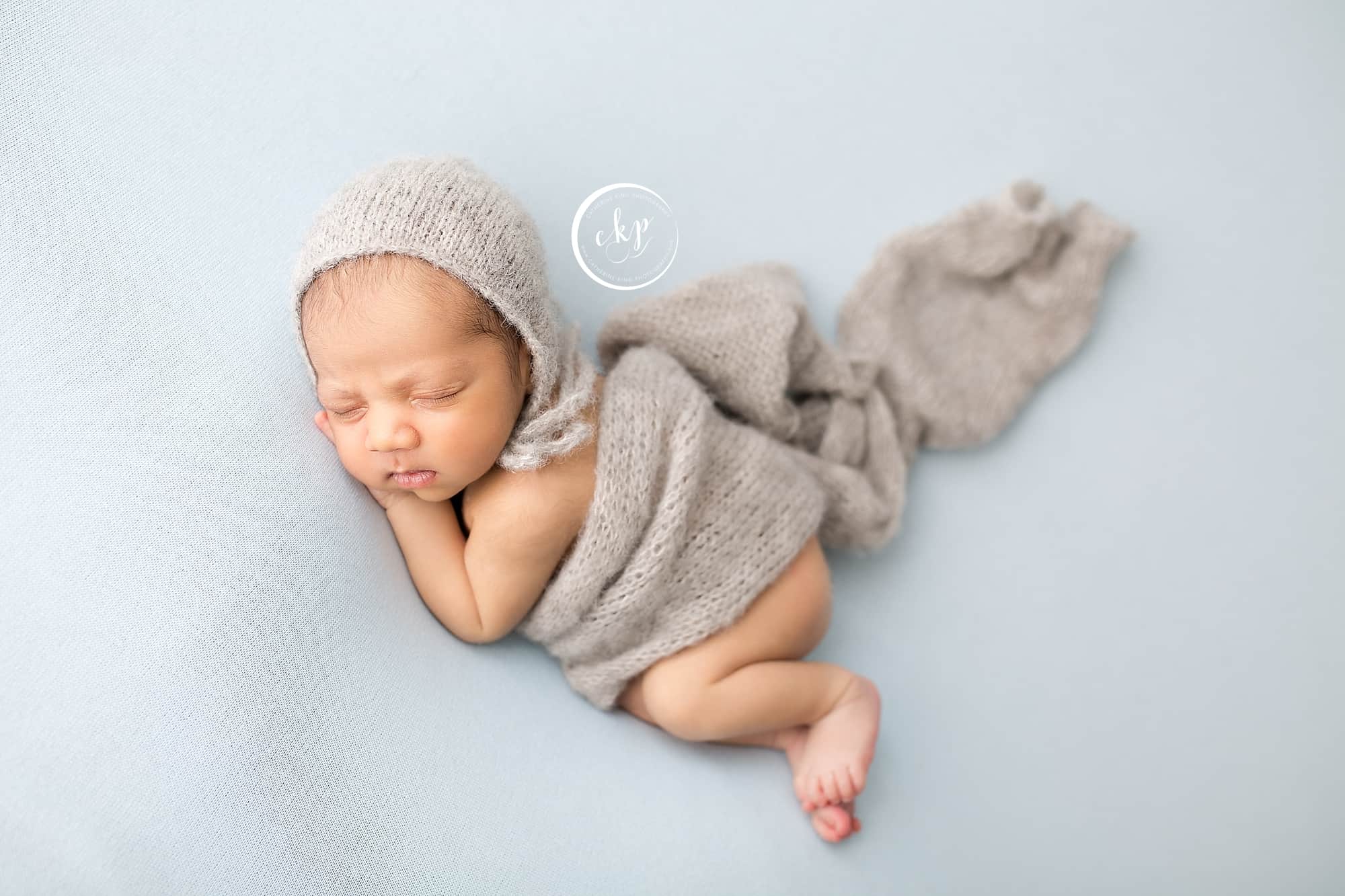 infant photography with 9 day old baby