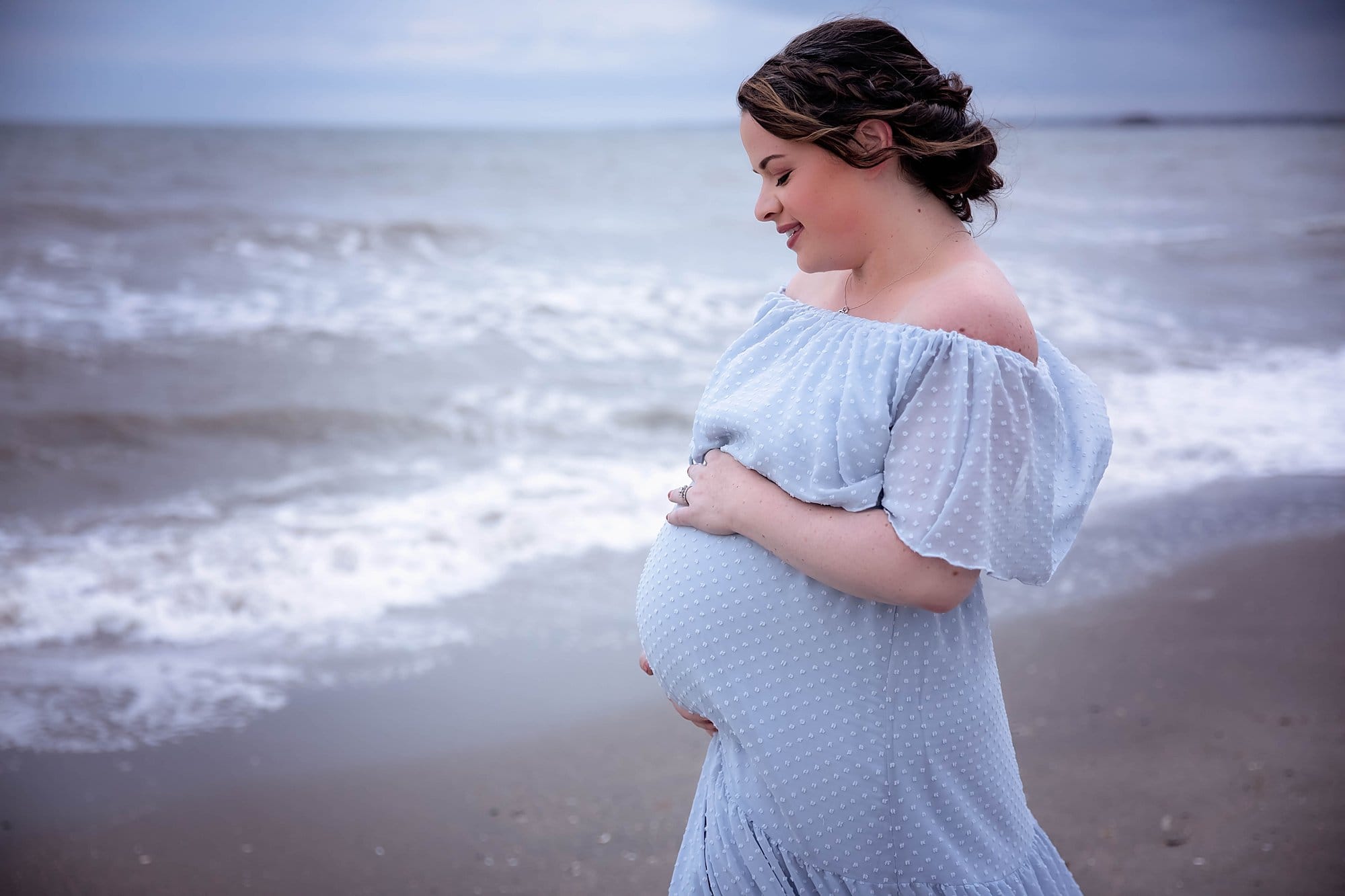 beach maternity photography in ct