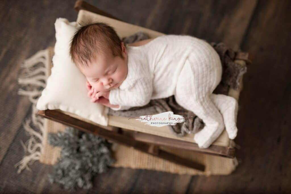 What to expect from your newborn photography session.