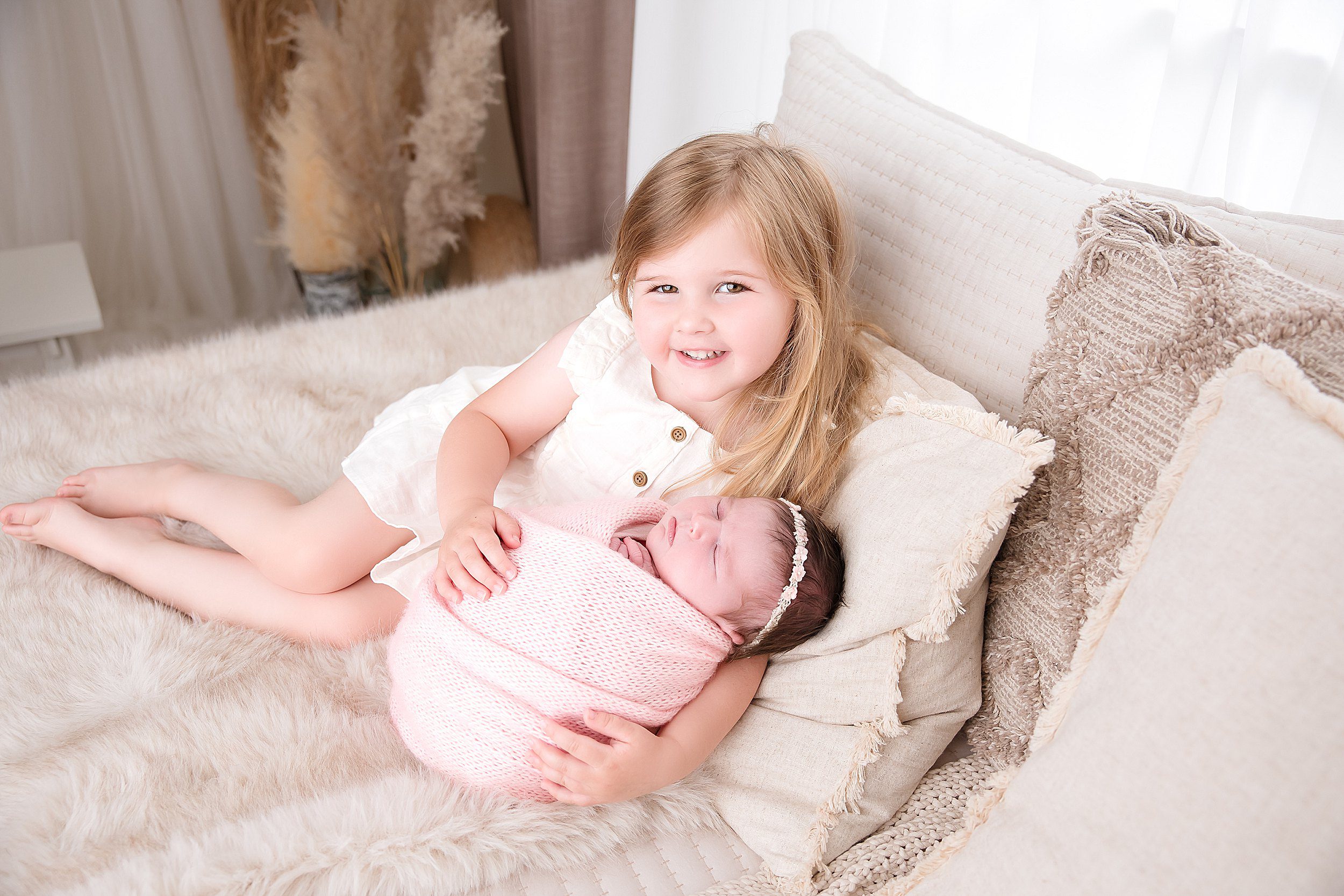 ct newborn photographer on the shoreline