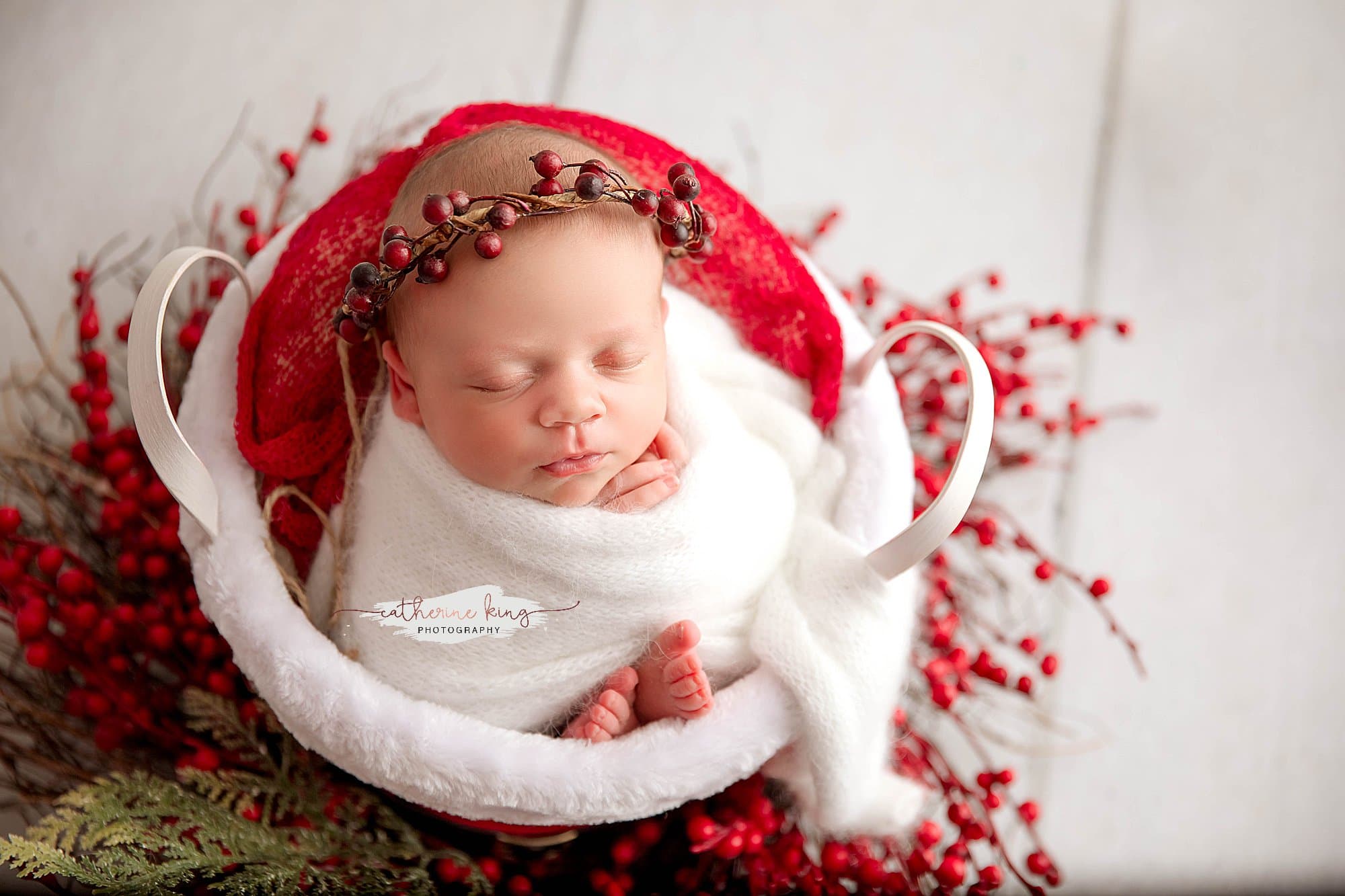 Adding a little holiday spirit to newborn sessions