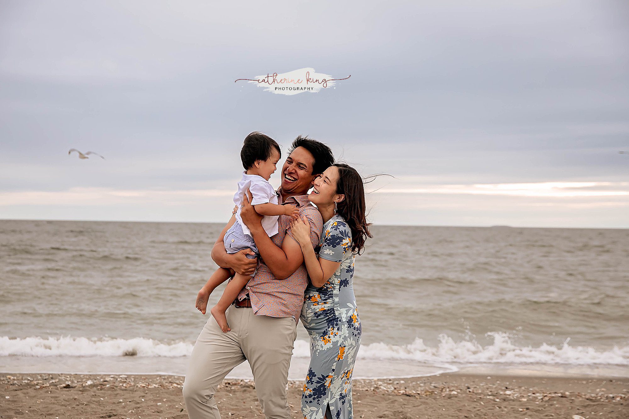 family and maternity photographer on the ct shoreline