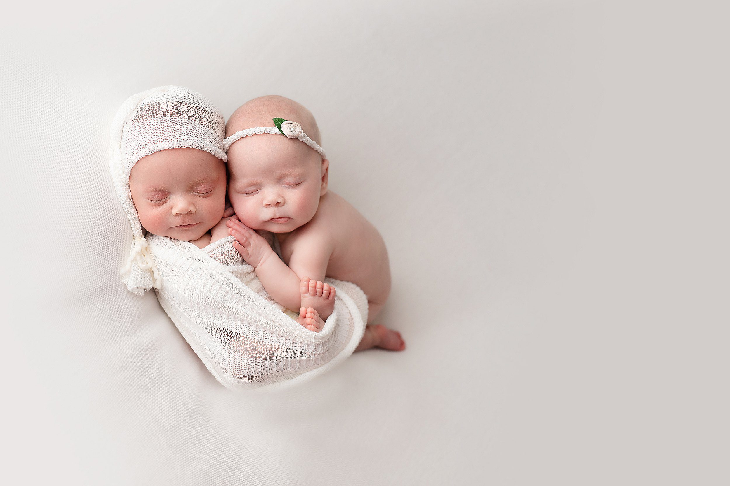 twin newborn photographer connecticut